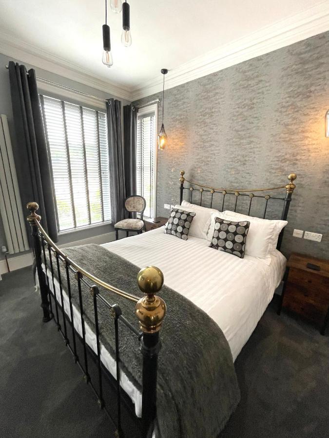 The Devonshire Villa อิลฟราคูมบ์ ภายนอก รูปภาพ